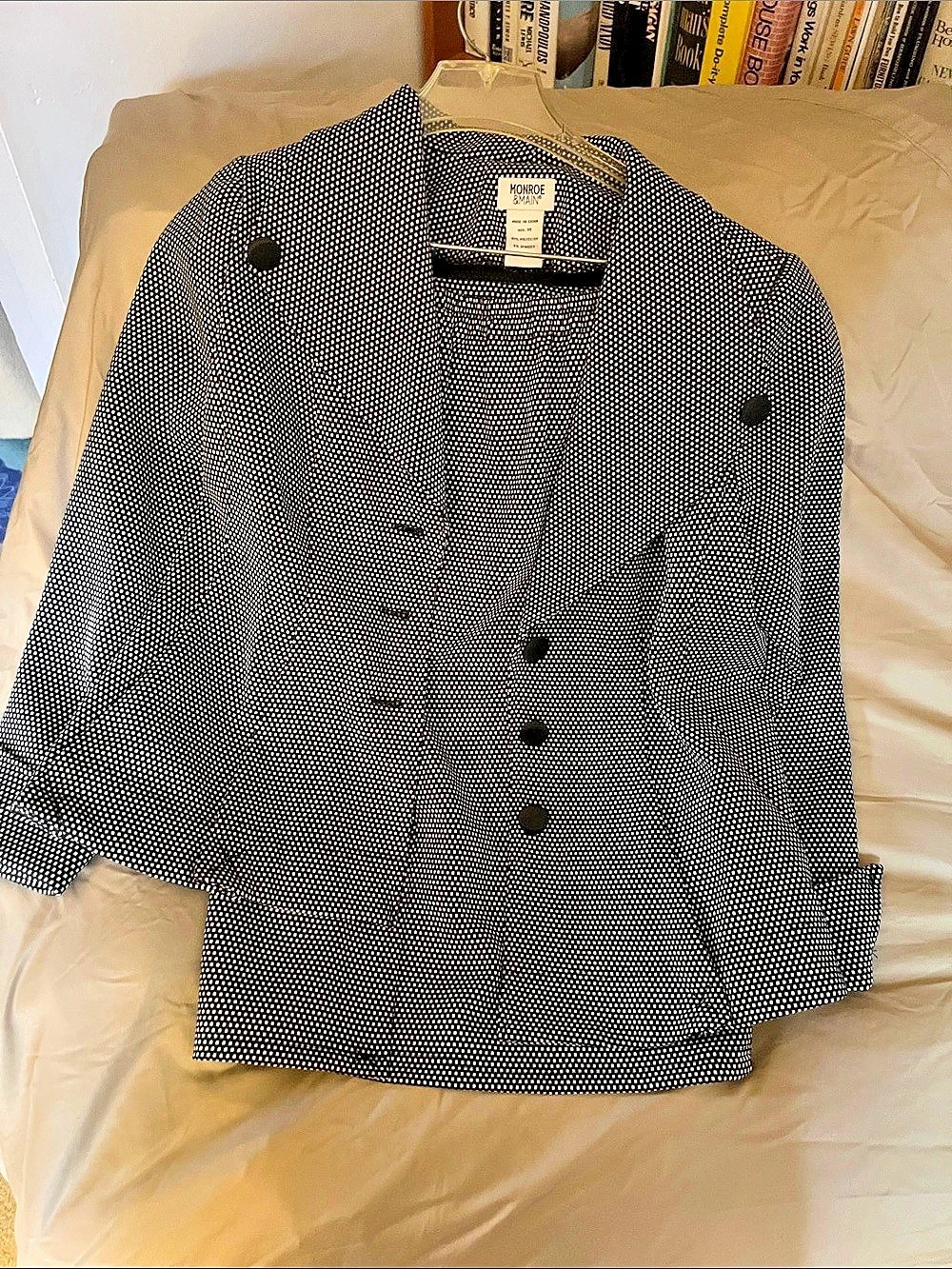 Monroe & Main Geometric Blazer Size 14 in Black & White Like New
